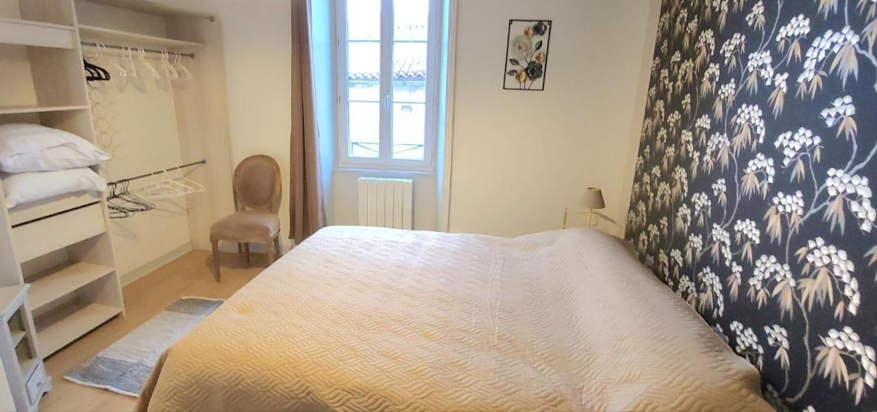 Maison De Ville Avec Terrasse "La Sympathique" جونزاك المظهر الخارجي الصورة